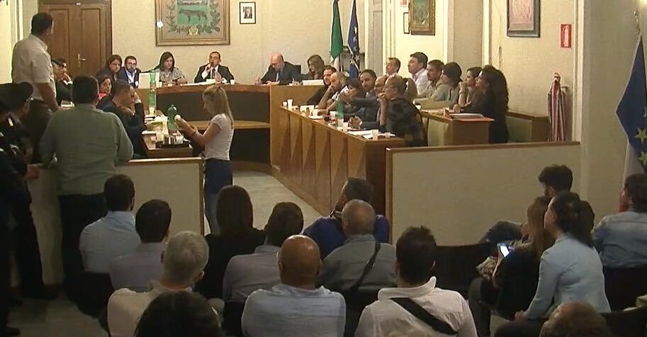 Villaricca, quanto guadagnano sindaco, vicesindaco assessori e ... - Tele Club Italia
