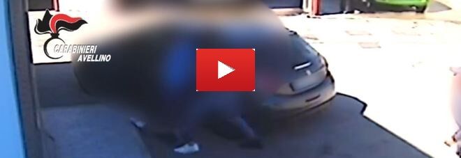 Baiano, racket violento: imprenditore pestato dai suoi estorsori. VIDEO Baiano, racket violento: imprenditore pestato dai suoi estorsori. VIDEO