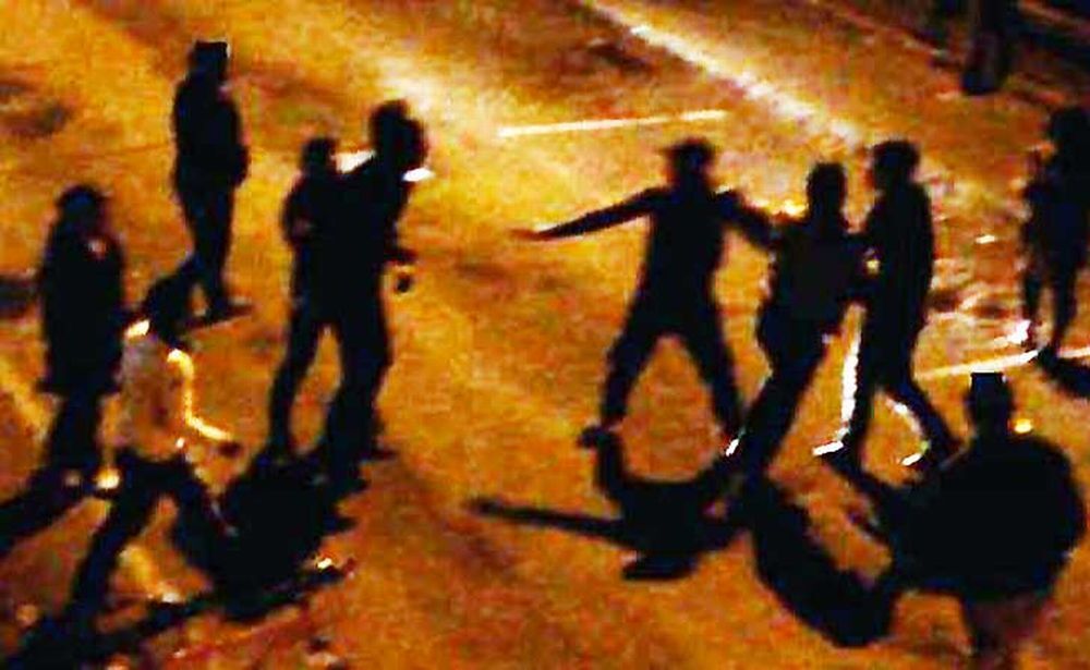 rissa-giovani-pugni-botte-da-orbi