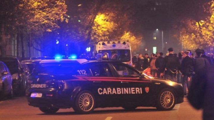 afragola senza patente guida sperona carabinieri