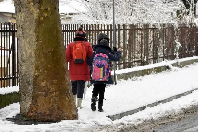 scuole chiuse neve napoli provincia