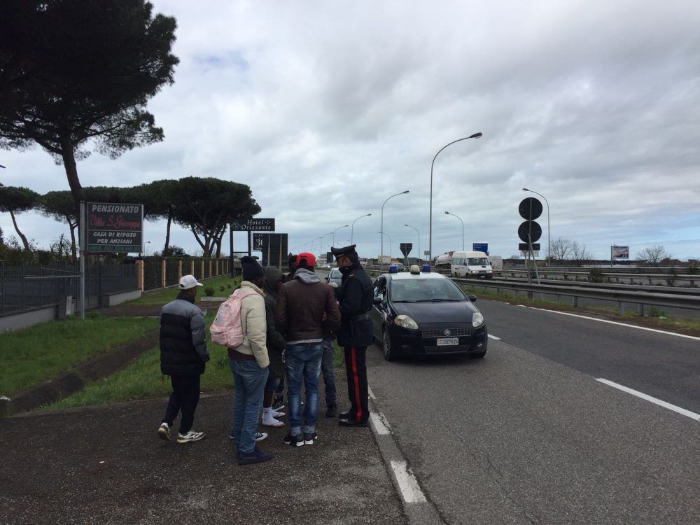 giugliano protesta migranti circumvallazione esterna