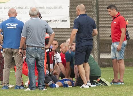 ceppaloni 16enne malore campo di calcio