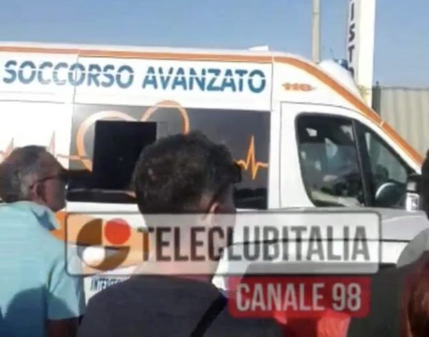 Lido ambulanza Varcaturo