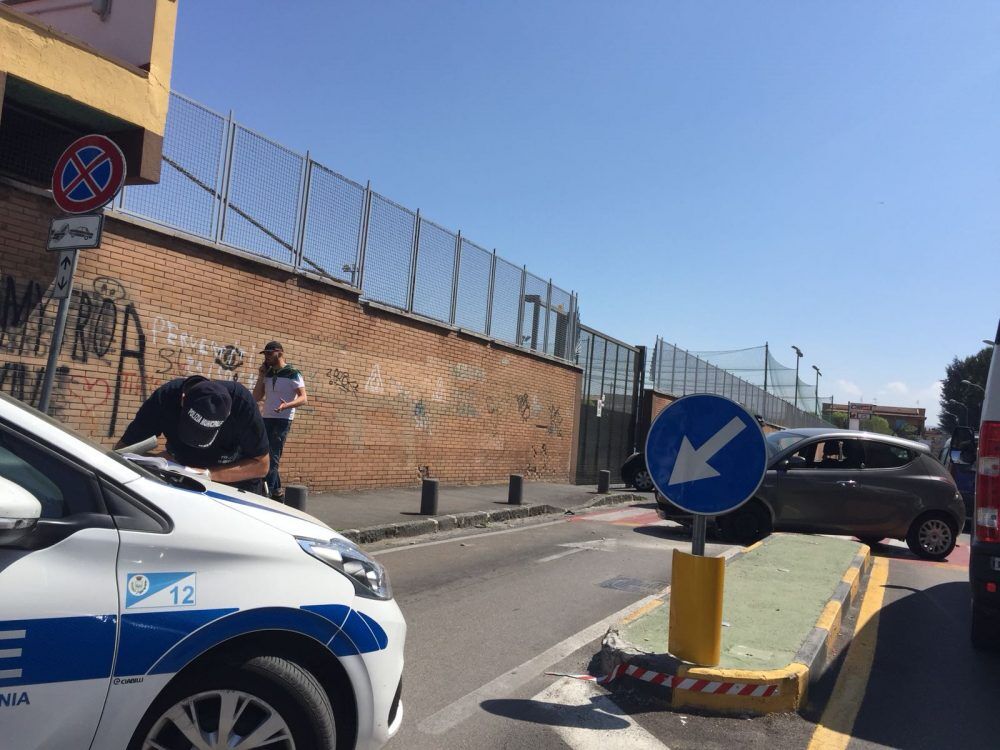 incidente giugliano via basile 23 aprile