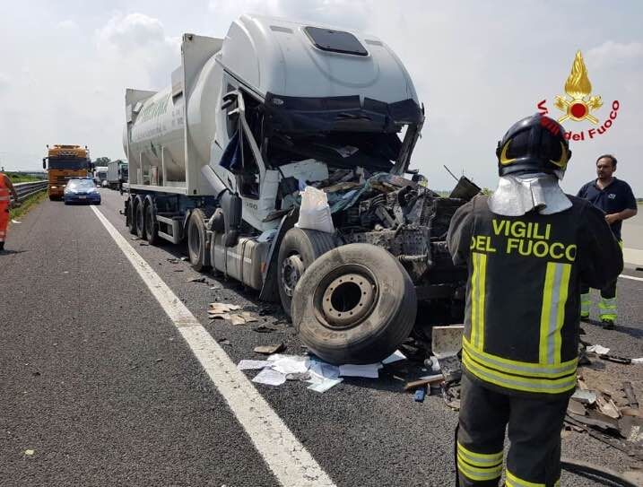 incidente a4 morto autista