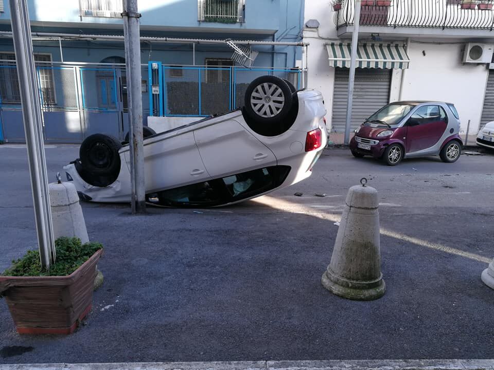 incidente castellammare di stabia via petraro 3 aprile