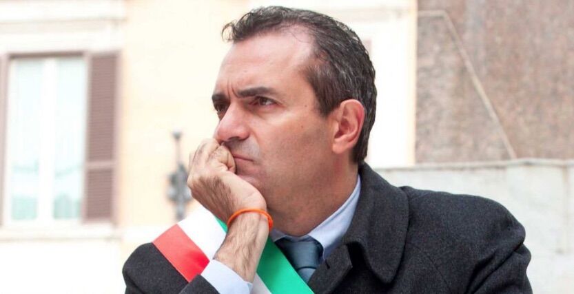 antonio luigi de magistris scambio di nome condannato napoli antonio luigi de magistris scambio di nome condannato napoli