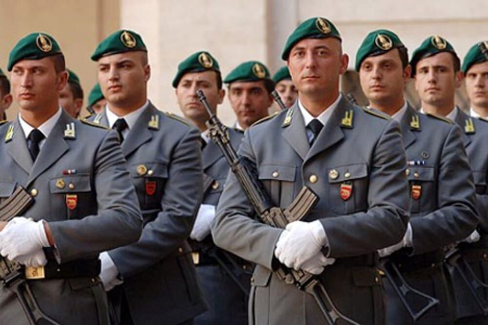 concorso guardia di finanza 380 allievi requisiti bando