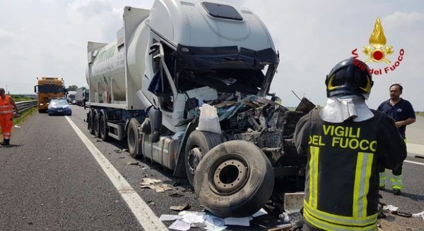 incidente a4 21 maggio un morto