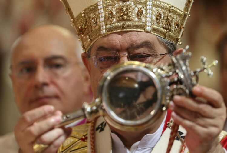 Napoli il sangue di San Gennaro si è sciolto maggio