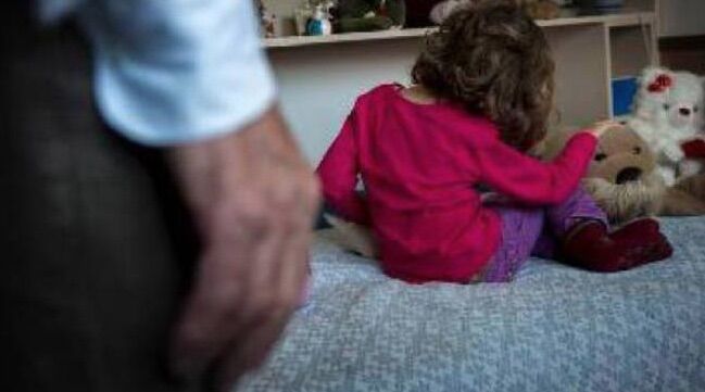 violenza sessuale bambina 3 anni