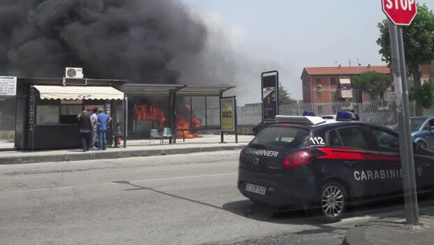 capua incendio autobus piazza mercato