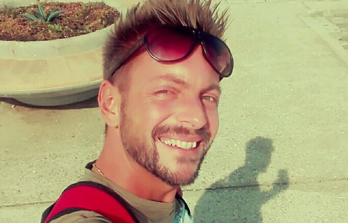 daniele pera morto versilia in spiaggia