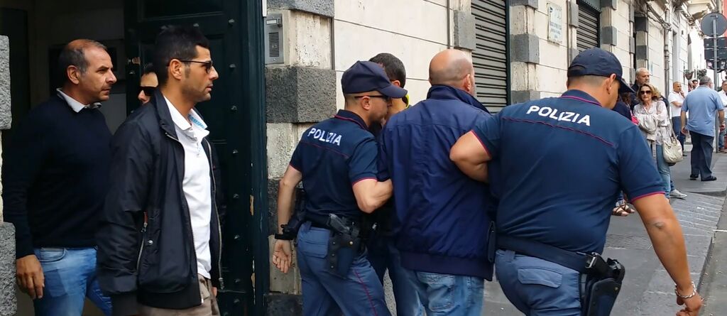 palermo arresti truffa assicurazioni 8 agosto nomi