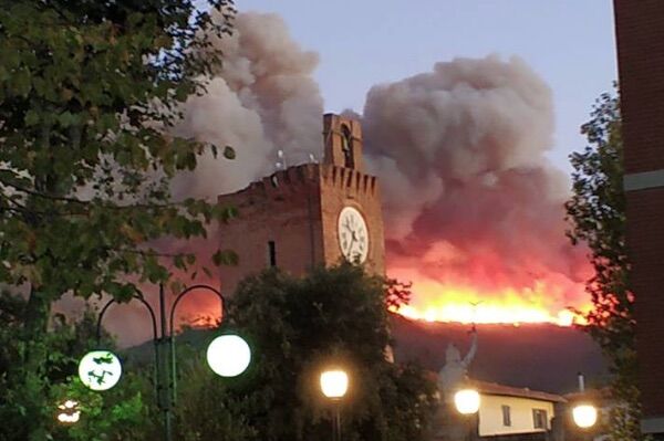 monte serra incendio calci foto video aggiornamenti