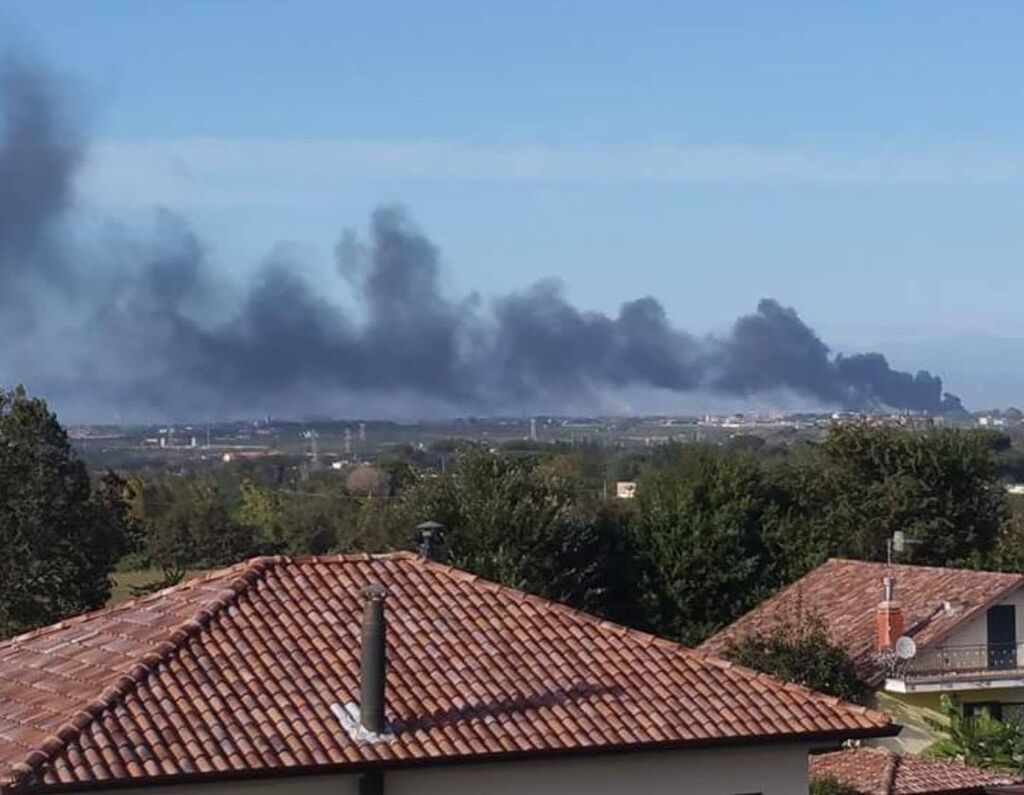 rogo tossico giugliano 25 settembre zona asi