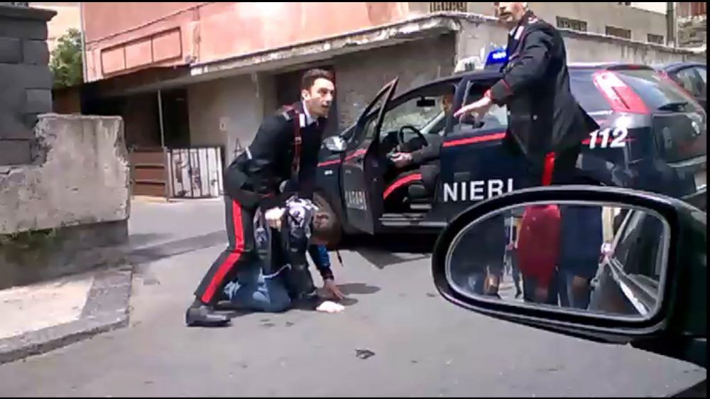 arresti orta di atella slot machine furto