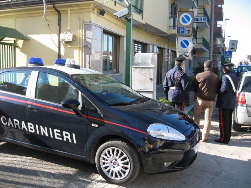carabinieri arresti maddaloni droga