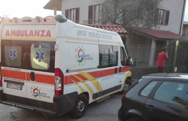 morto termini imerese caduto grondaia