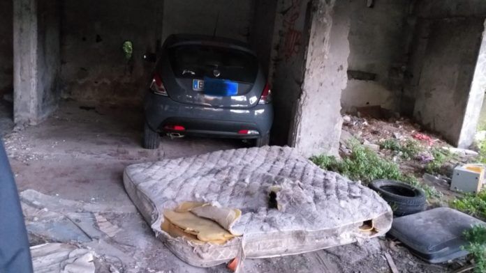 auto rubata affidata parcheggiatore abusivo