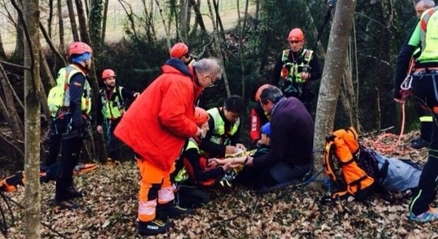 morto passeggiata vesuvio terzigno