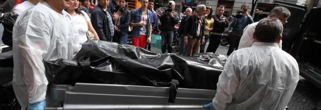 pompei fioraio impiccato morto