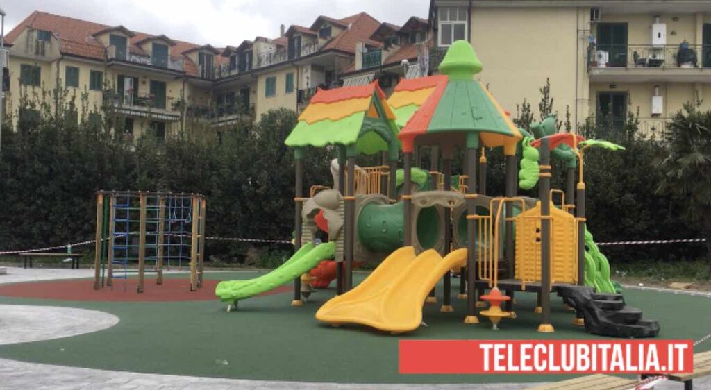 area giochi via giardini