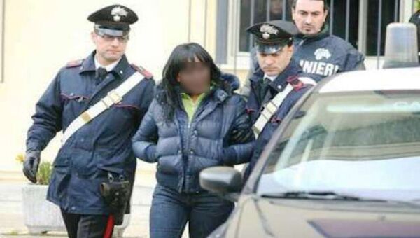 arrestate donne pusher capodichino