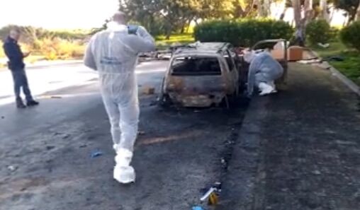 pagani auto incendio uomo morto carbonizzato