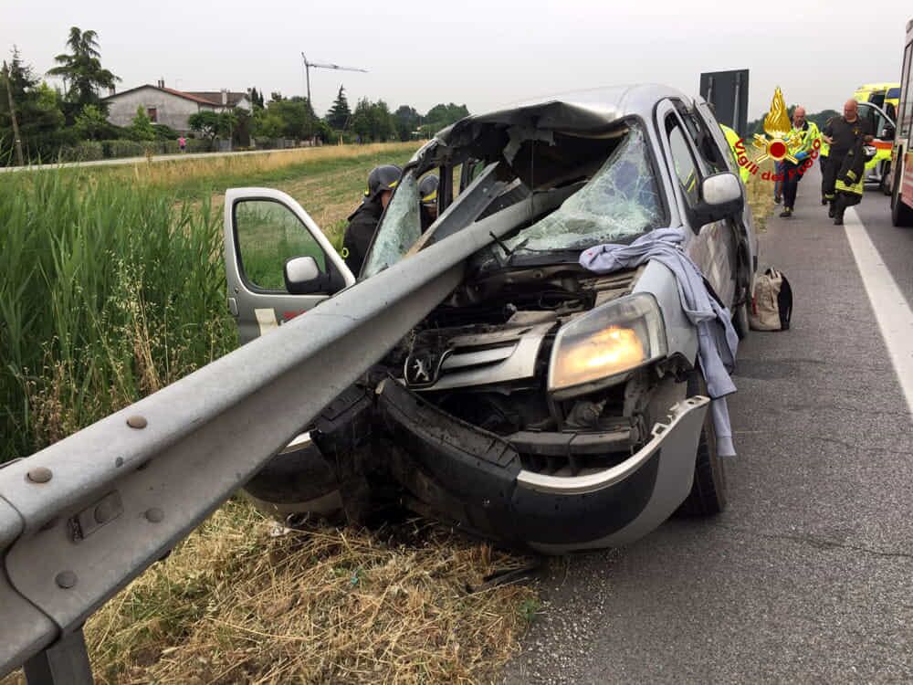 incidente 40enne guardrail