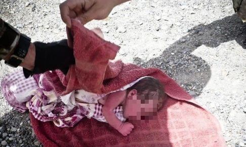 bolzano neonato strangolato ucciso mamma