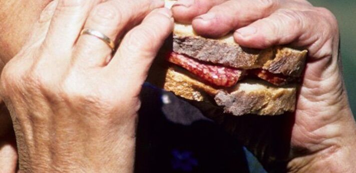 rimini mangia panino muore rimini mangia panino muore