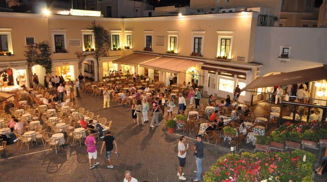 capri violentare ragazza