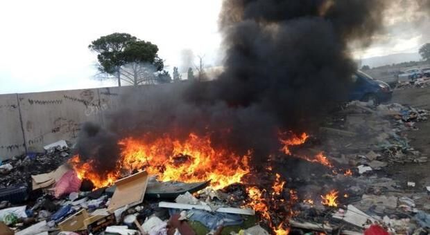 roghi tossici giugliano manifestazione