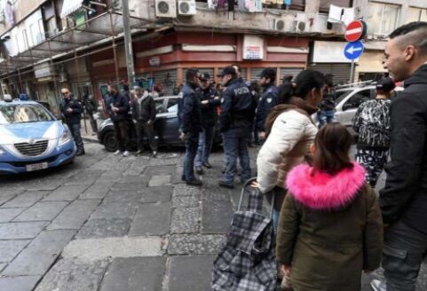 agguato napoli panetteria