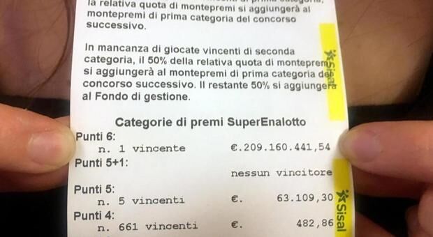 Superenalotto 209 milioni