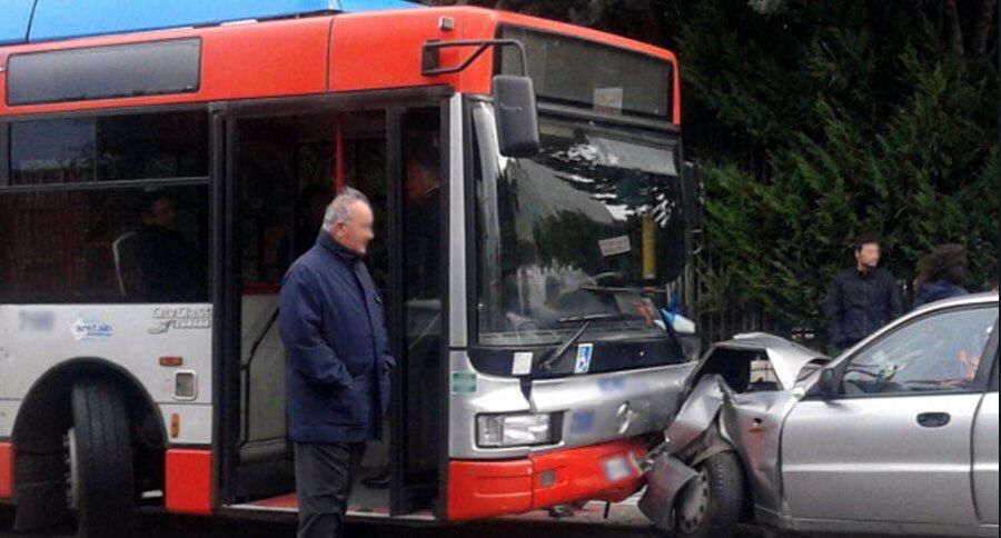 falsi incidenti napoli pullman