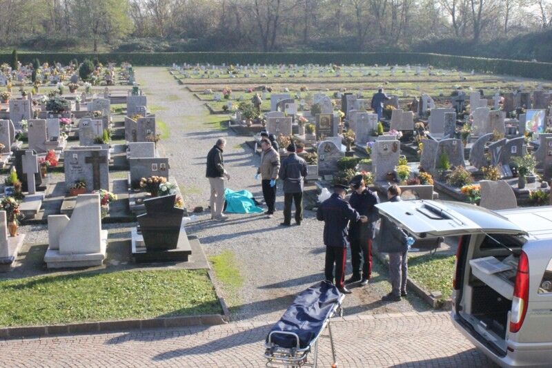 muore cimitero muore cimitero