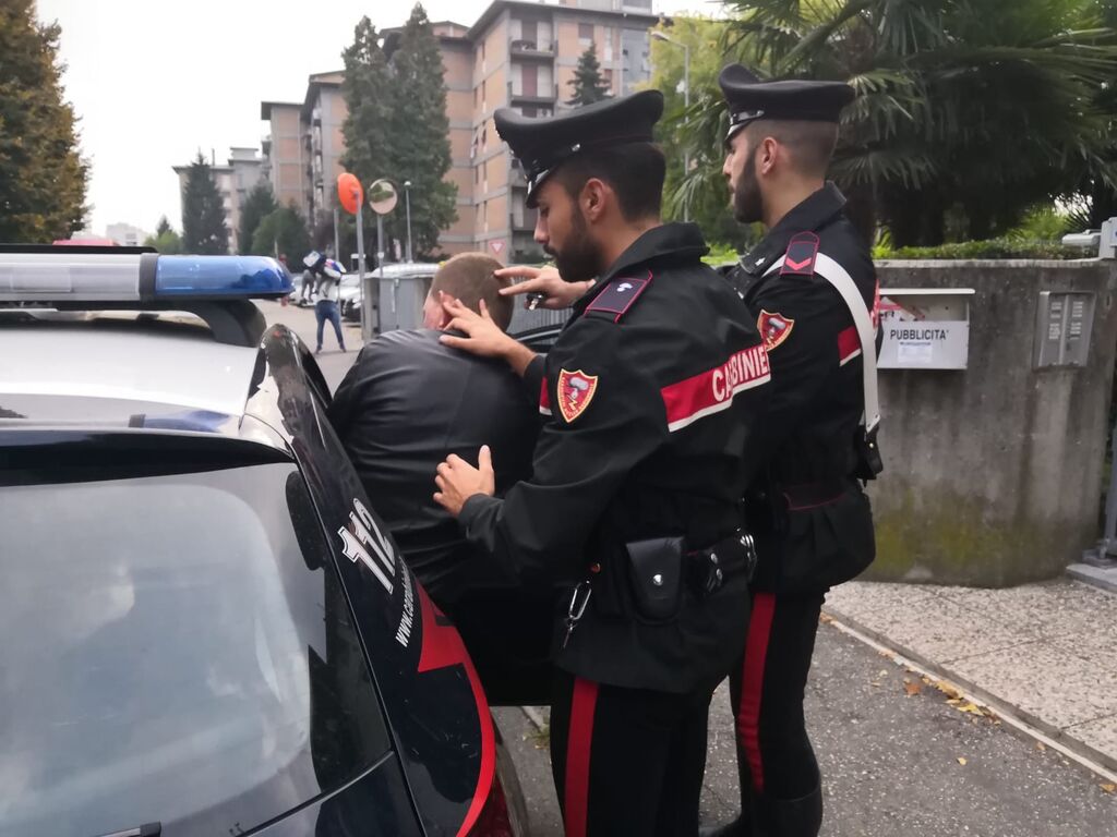 salicelle arresti blitz carabinieri afragola