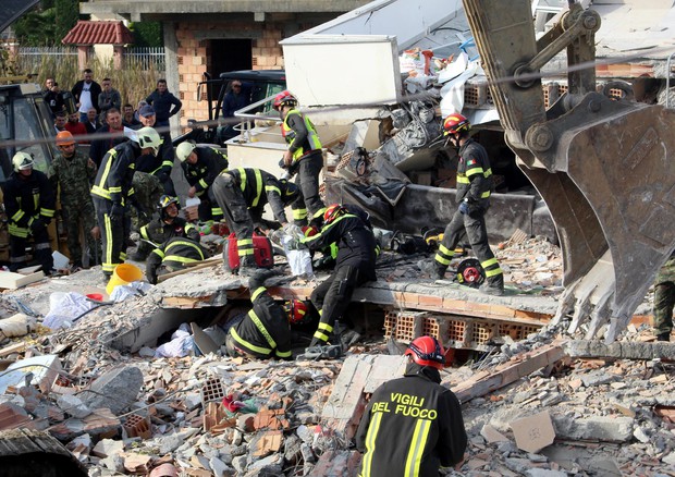 terremoto albania oggi