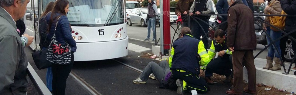 torino morto tram