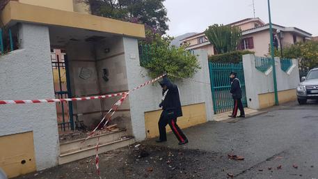 Bomba contro casa imprenditore del marmo nel Nuorese