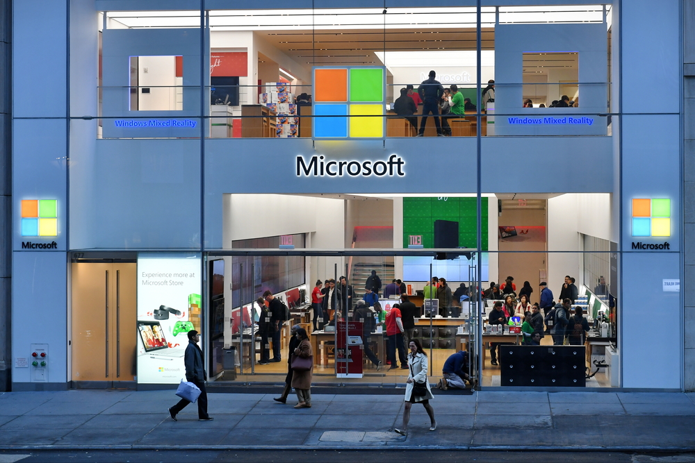 Microsoft chiude negozi