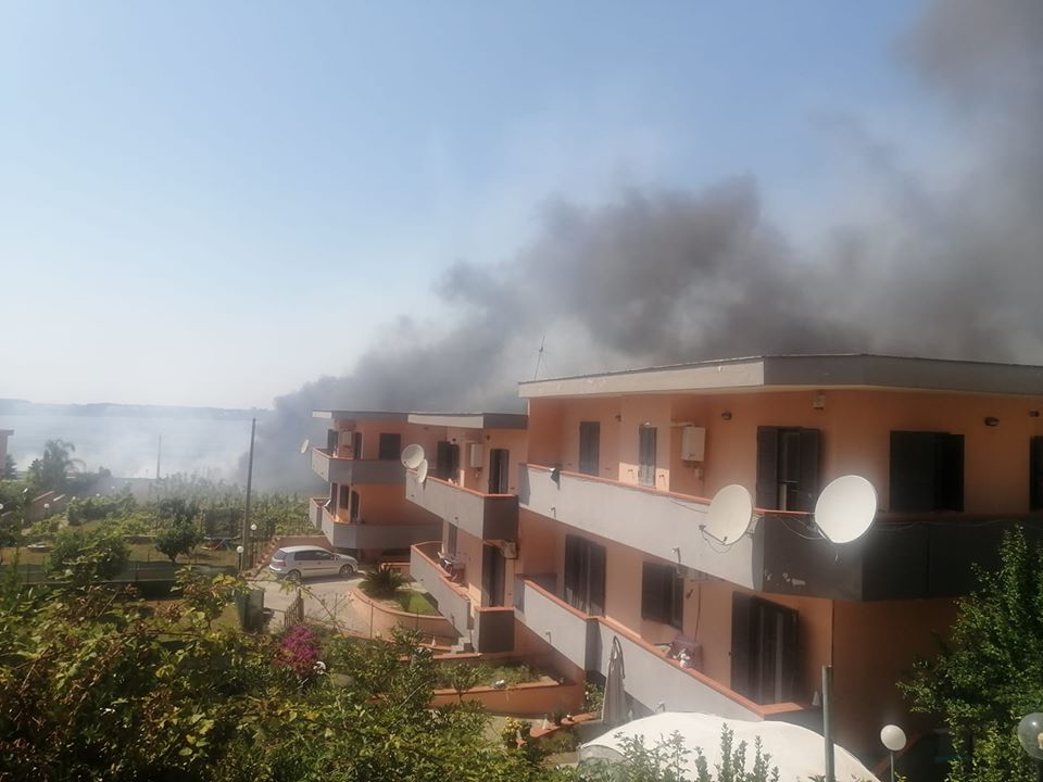 incendio lago patria