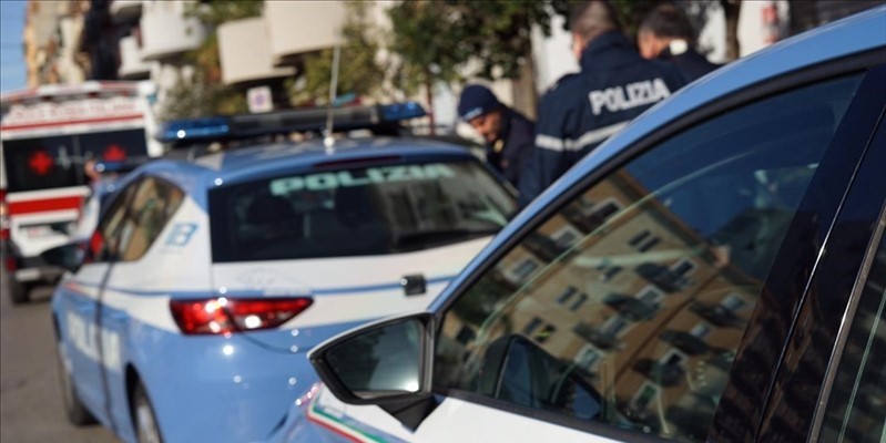 acerra salvato dalla polizia