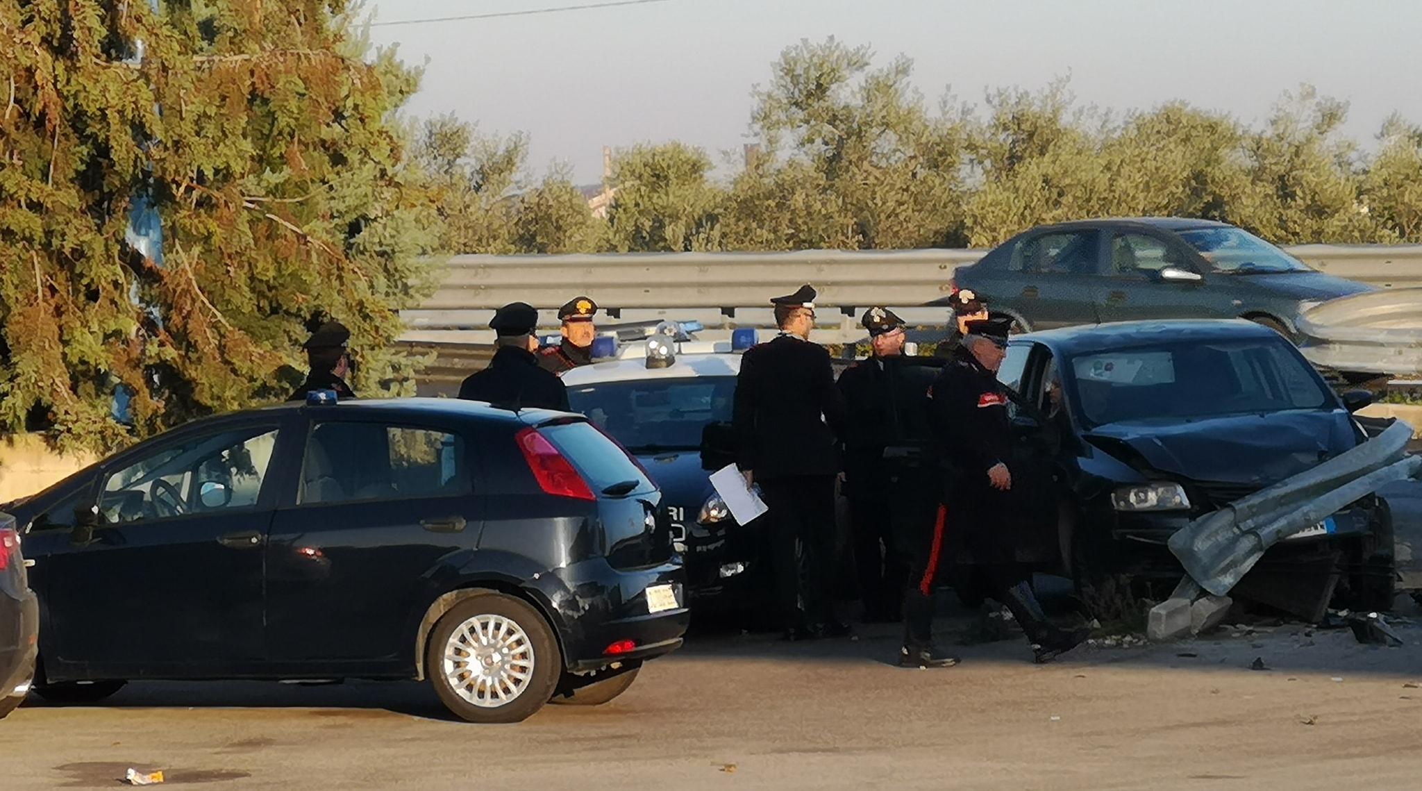 casalnuovo carabinieri speronati