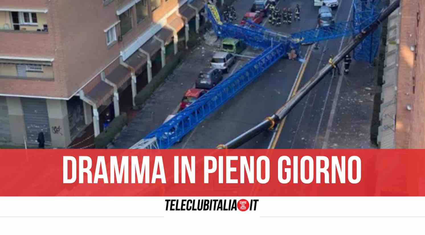 torino crolla gru morti 3 operai