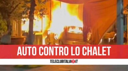 Giugliano: auto ariete manda a fuoco lo Chalet del Centro