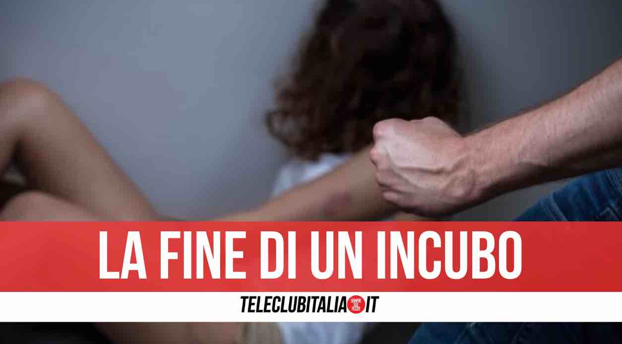 napoli arrestato 22enne picchia ex fidanzata